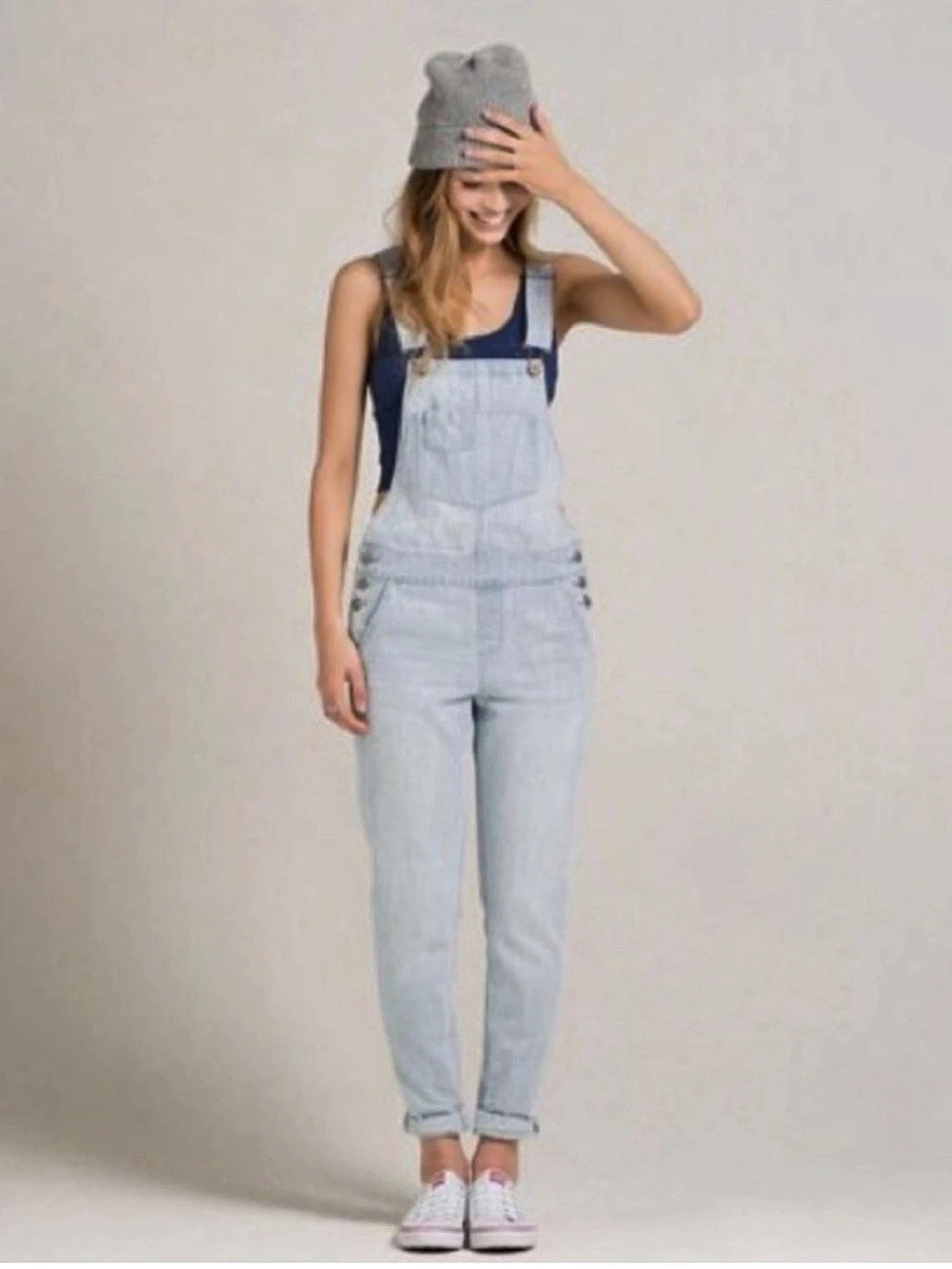 Hollister Light Wash Denim Overalls Size Medium